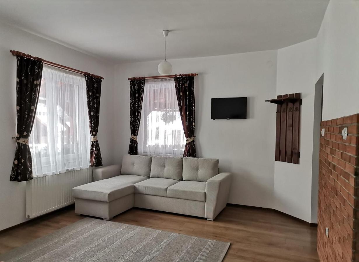 Dio Vendeghaz Hotel Praid Buitenkant foto