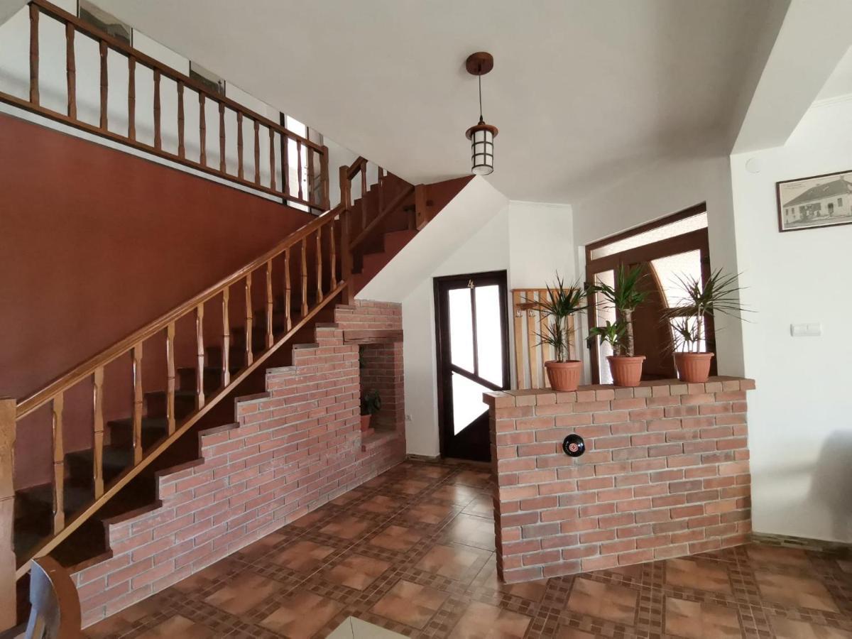 Dio Vendeghaz Hotel Praid Buitenkant foto