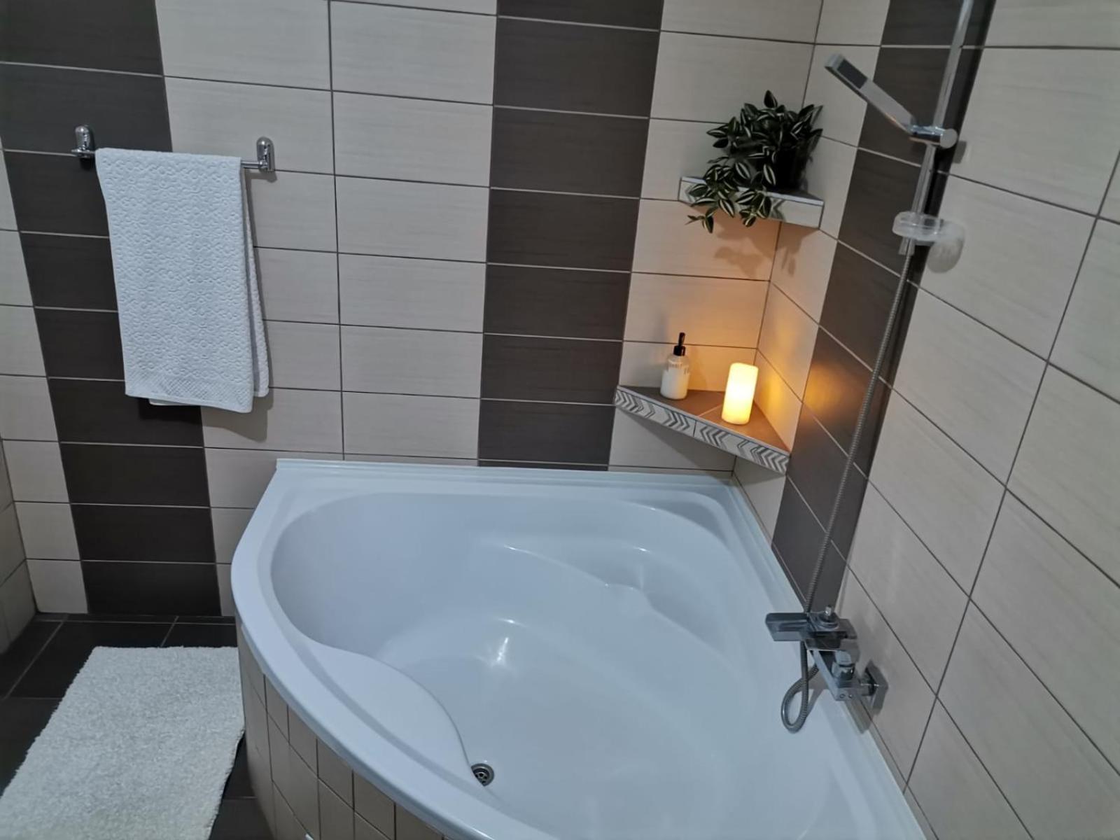 Dio Vendeghaz Hotel Praid Buitenkant foto