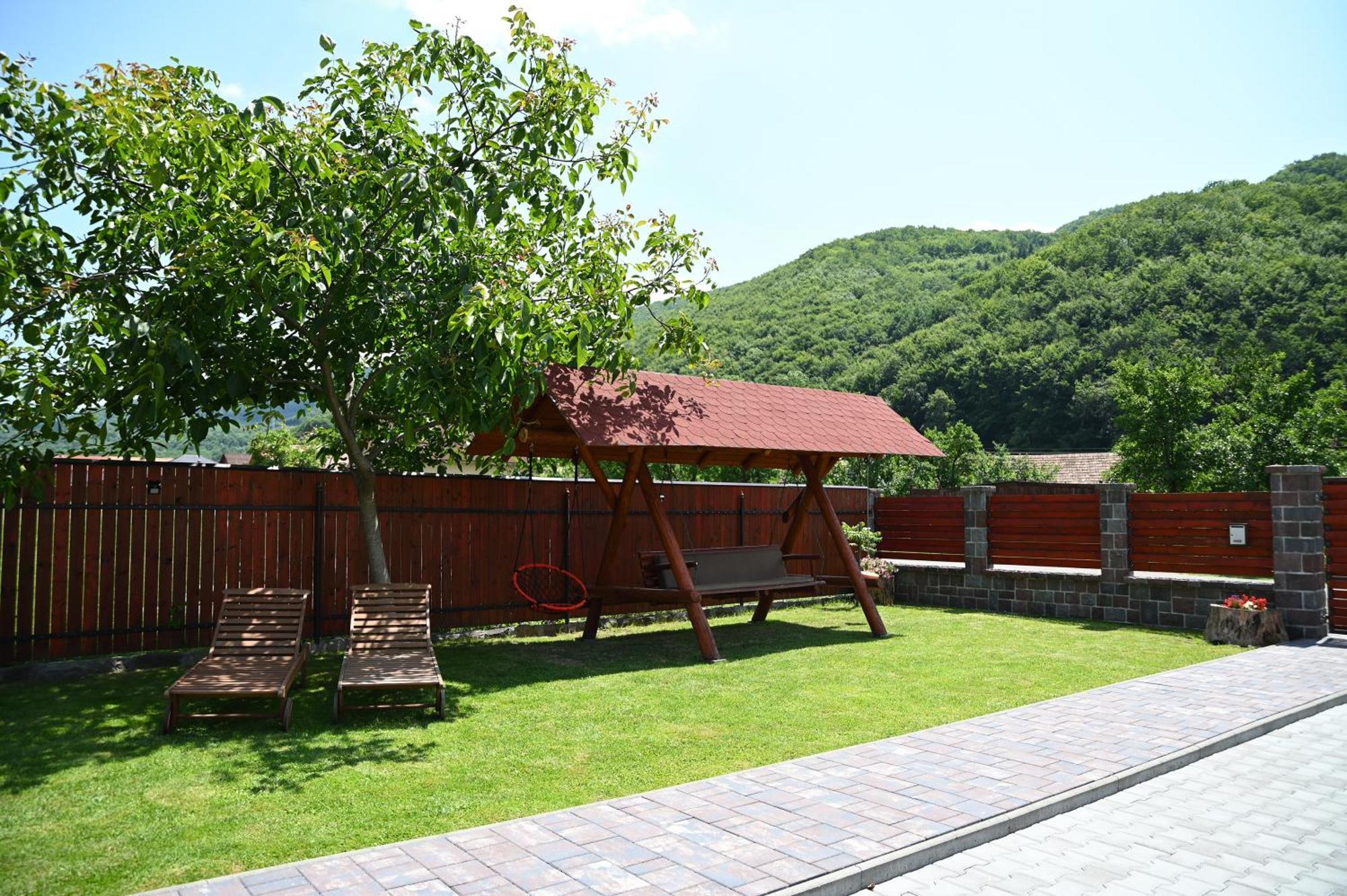 Dio Vendeghaz Hotel Praid Buitenkant foto